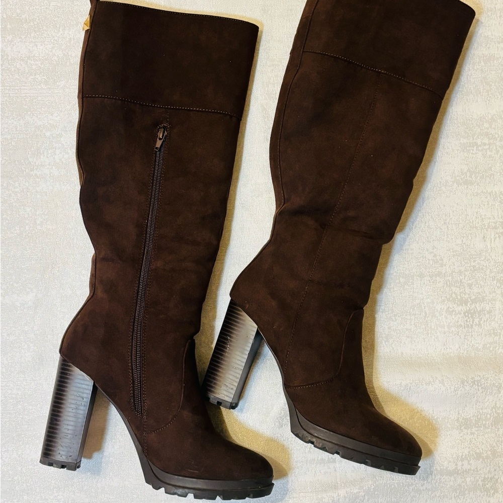 Chic Over the Knee Brown Boots Size 9